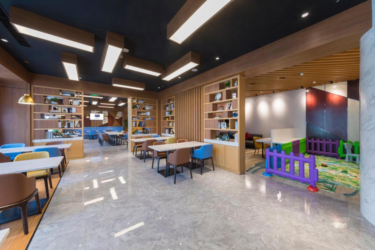 Holiday Inn Express Qingdao Chengyang Central By Ihg Ngoại thất bức ảnh