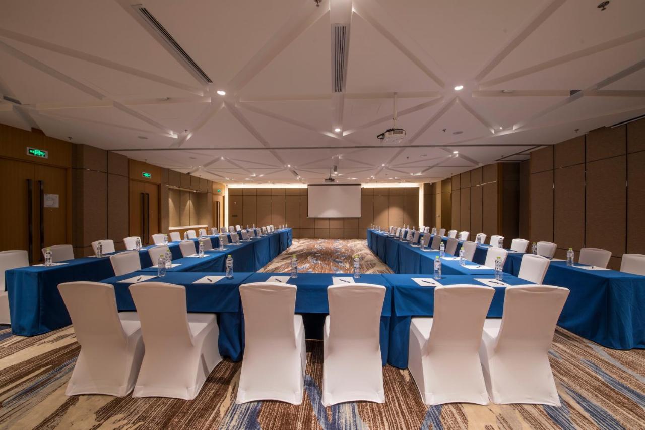 Holiday Inn Express Qingdao Chengyang Central By Ihg Ngoại thất bức ảnh