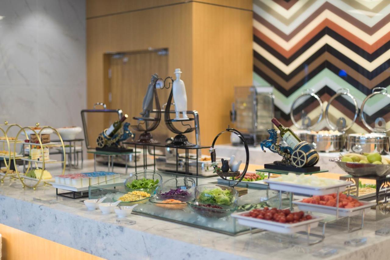 Holiday Inn Express Qingdao Chengyang Central By Ihg Ngoại thất bức ảnh