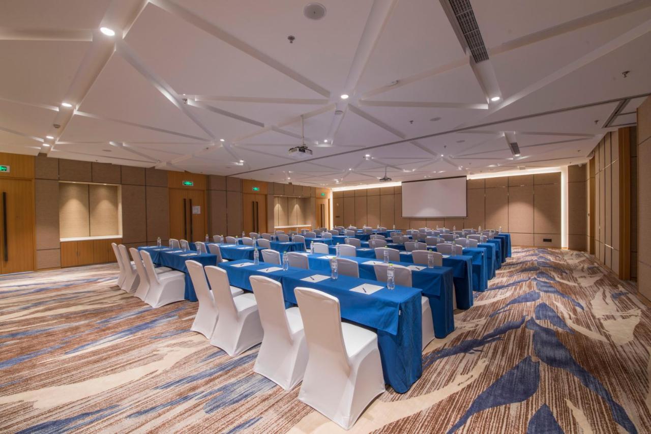 Holiday Inn Express Qingdao Chengyang Central By Ihg Ngoại thất bức ảnh