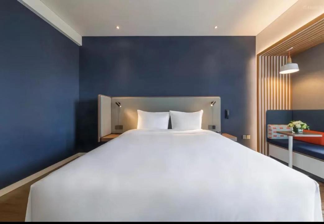 Holiday Inn Express Qingdao Chengyang Central By Ihg Ngoại thất bức ảnh