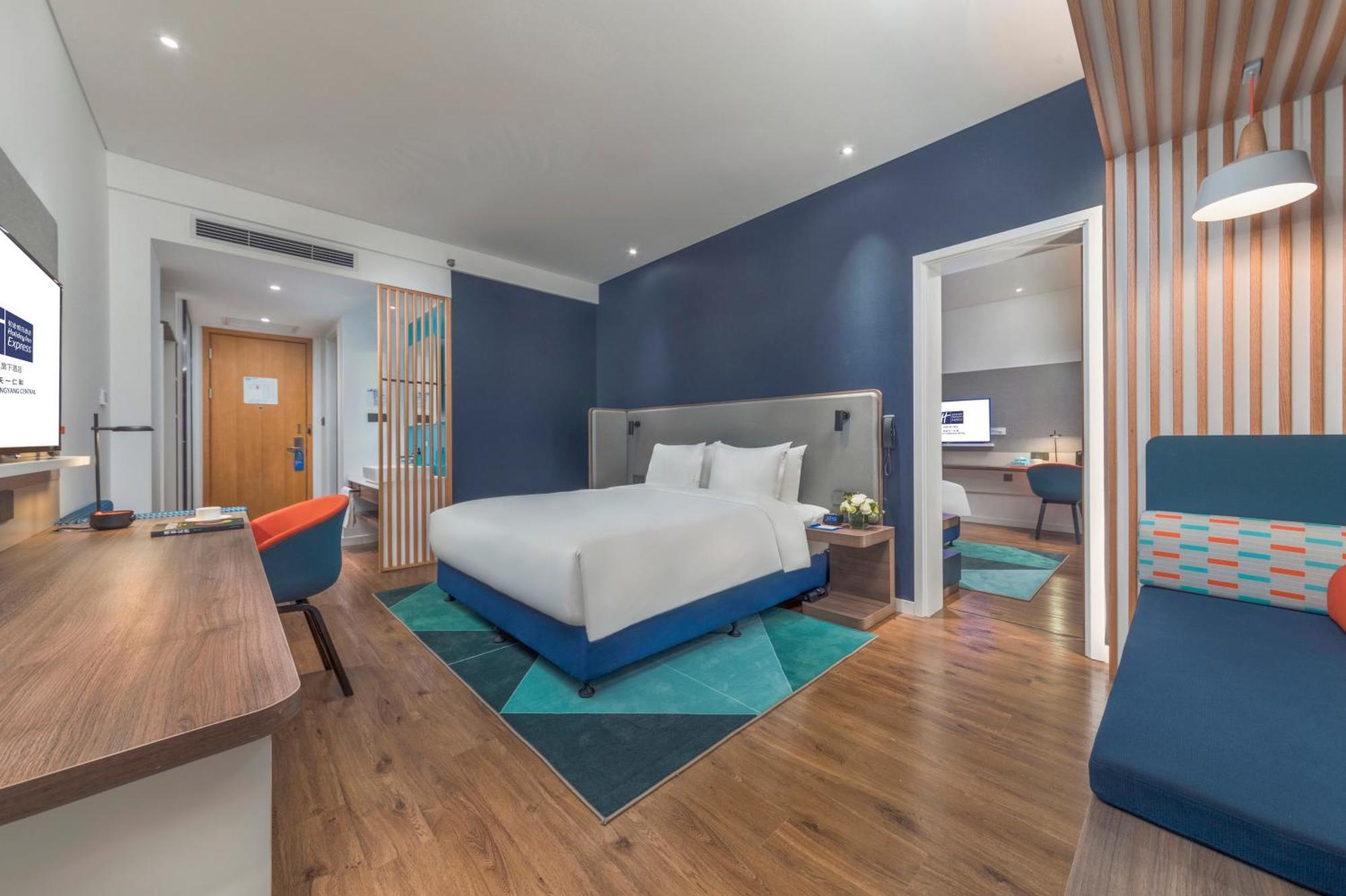 Holiday Inn Express Qingdao Chengyang Central By Ihg Ngoại thất bức ảnh
