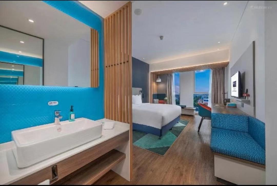 Holiday Inn Express Qingdao Chengyang Central By Ihg Ngoại thất bức ảnh